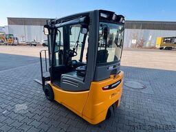 Jungheinrich EFG 218 / Triplex 4.30m / SS / nur 1.738h