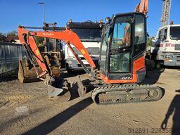 Kubota U 27-4