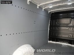 Volkswagen Crafter 140pk L3H3 Airco Camera Parkeersensoren...
