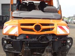 UNIMOG U218 Frontzapfwelle