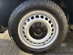 Volkswagen Transporter Kombi 2.0 TDI DSG Automaat L1H1 BTW...