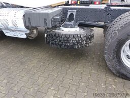 IVECO X-WAY AD280X54Y/PS HR ON Rd.4200+1395mm,M.ADR