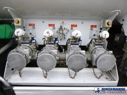 Renault Premium 270 dxi 4x2 fuel tank 13.3 m3 / 4 comp