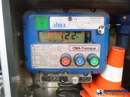 Renault Premium 270 dxi 4x2 fuel tank 13.3 m3 / 4 comp