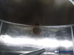 Renault Premium 270 dxi 4x2 fuel tank 13.3 m3 / 4 comp