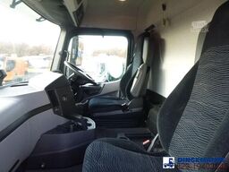 Mercedes-Benz Antos 2533 RHD 6x2 Thermoking T1000R frigo