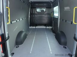 Volkswagen Crafter Kasten 35 MittellangHochdach ACC/LED/KAM/AHK