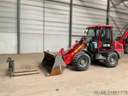 JCB 406