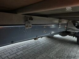 Volvo FL 12.240 Euro 6 / Laadklep / Bak Verwarming