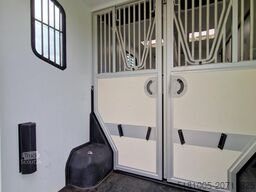 Renault Master De nieuwe Renault Master STX Pro-Safety ...