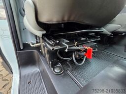OPEL Vivaro 2.5 CDTI / Versalift ET-30-NE-XS