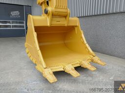 Caterpillar 390F LME