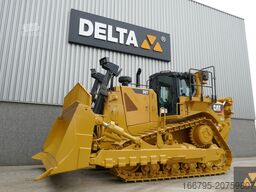 Caterpillar D8T