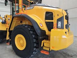 Volvo L180H New Tyre+Bucket