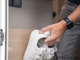 LMC Tracer V 670 MJ26 sofort Verfügbar