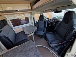 PÖSSL Summit 600 Plus Automat Markise Solar Navi AHK
