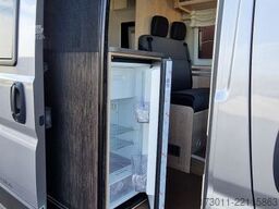 PÖSSL Summit 600 Plus Automat Markise Solar Navi AHK