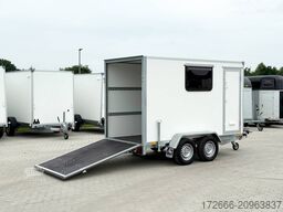 Blyss F2030HTD | RAMPE | SEITENTÜR 305X150X180CM 2000KG | FENSTER | KOFFERANHÄNGER