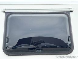 Blyss F2030HTD | RAMPE | SEITENTÜR 305X150X180CM 2000KG | FENSTER | KOFFERANHÄNGER