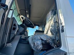 MAN TGM 18.320 4x4 Euro 6e Hyva 12-45