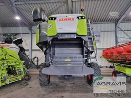 Claas TRION 730