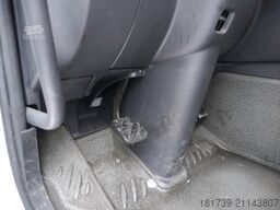 Renault D210 12T / Bitemperature Refrigerator