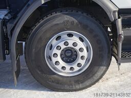 Renault C280 DTI 8 / HDS Fassi F135A.22 / remote