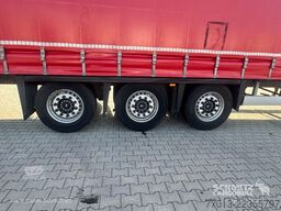 Schmitz Cargobull Curtainsider Mega
