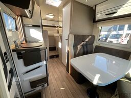 FORSTER T 669 EB, Fahrradträger, Markise, Radio mit Navi