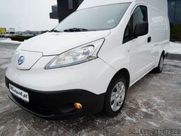NISSAN E-NV200 / BLASZAK / furgon / AUTOMAT / ELEKTRYK