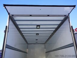 DAF LF 12.210 18-pallet container with tail