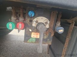 KRONE 3-Achs Tautliner Liftachse Edscha Schiebeplane