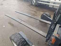 MOFFETT M4 25.3 Mitnahmestapler Allrad