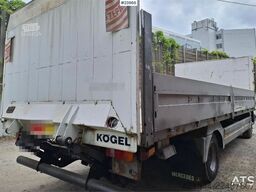 Mercedes-Benz Atego 818