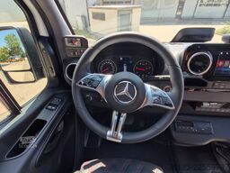 MERCEDES-BENZ 517 Lord Comfort XXL Vorlauffahrzeug 23 SS