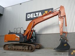 Hitachi ZX210LC-7