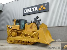 Caterpillar D8T