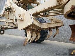 Caterpillar 130G Ex-army