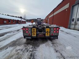 Volvo FH 16 750 8x4+2 GCW 180 ton / DOLLY / RETARDER ...