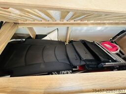 KNAUS Sky Ti 700 MEB Platinum Selection Hubstützen