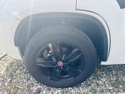 KNAUS Sky Ti 700 MEB Platinum Selection Hubstützen