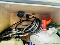 KNAUS Sky Ti 700 MEB Platinum Selection Hubstützen
