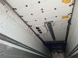 SCHMITZ CARGOBULL 2-Achs Kühlkoffer Bi-Temp Trennwand Lenkachse