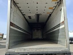 SCHMITZ CARGOBULL 2-Achs Tiefkühler Bi-Temp Trennwand Lenkachse