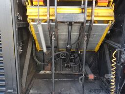 VAN HOOL T917 Acron, 63 Sitze