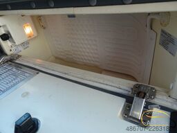 VAN HOOL T917 Acron, 63 Sitze