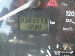 VAN HOOL T917 Acron, 63 Sitze