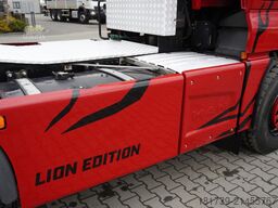 MAN TGX 33.640 6x4 tractor unit / GVM 70 t