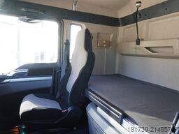 MAN TGX 33.640 6x4 tractor unit / GVM 70 t