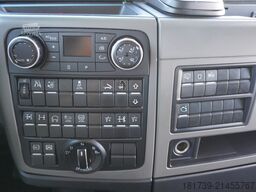 MAN TGX 33.640 6x4 tractor unit / GVM 70 t